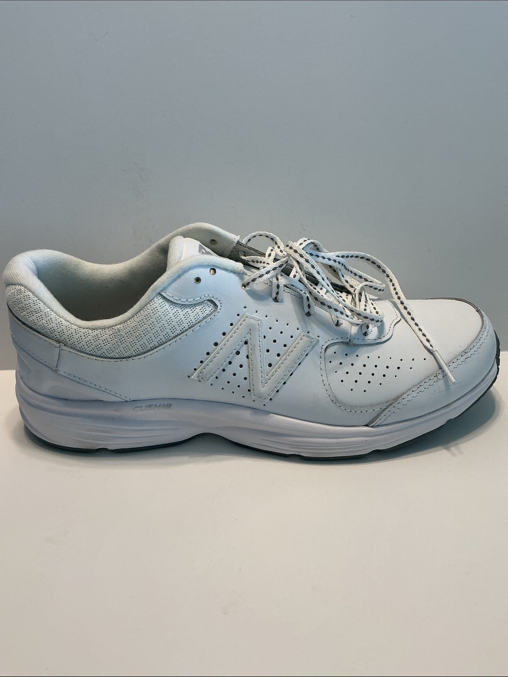 New Balance 411 Women’s Sneakers Sz 10 NWOT